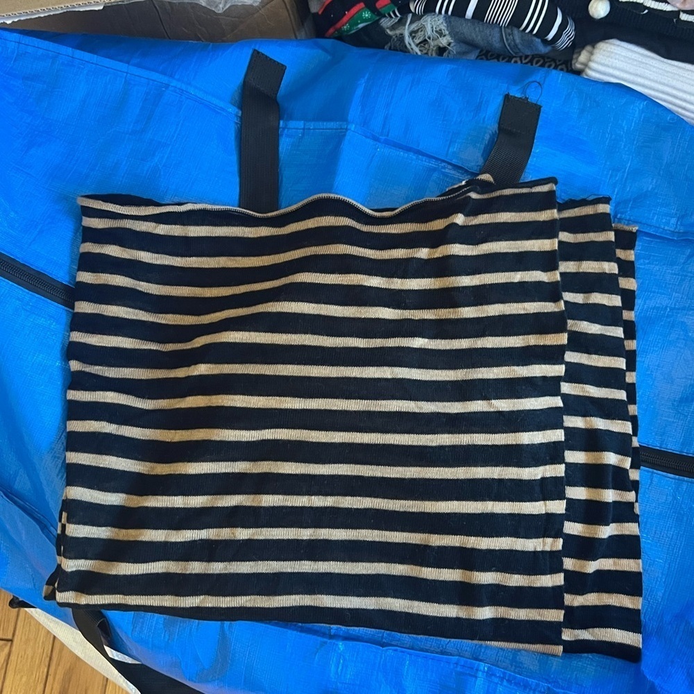 Chico’s - One Size Fits All - Scarf